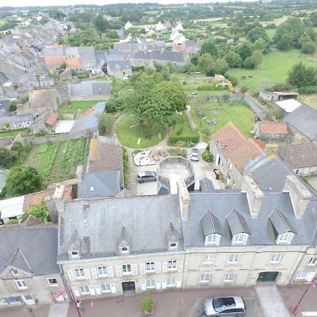La Tourelle En Normandie Saint-Pierre-Eglise Экстерьер фото